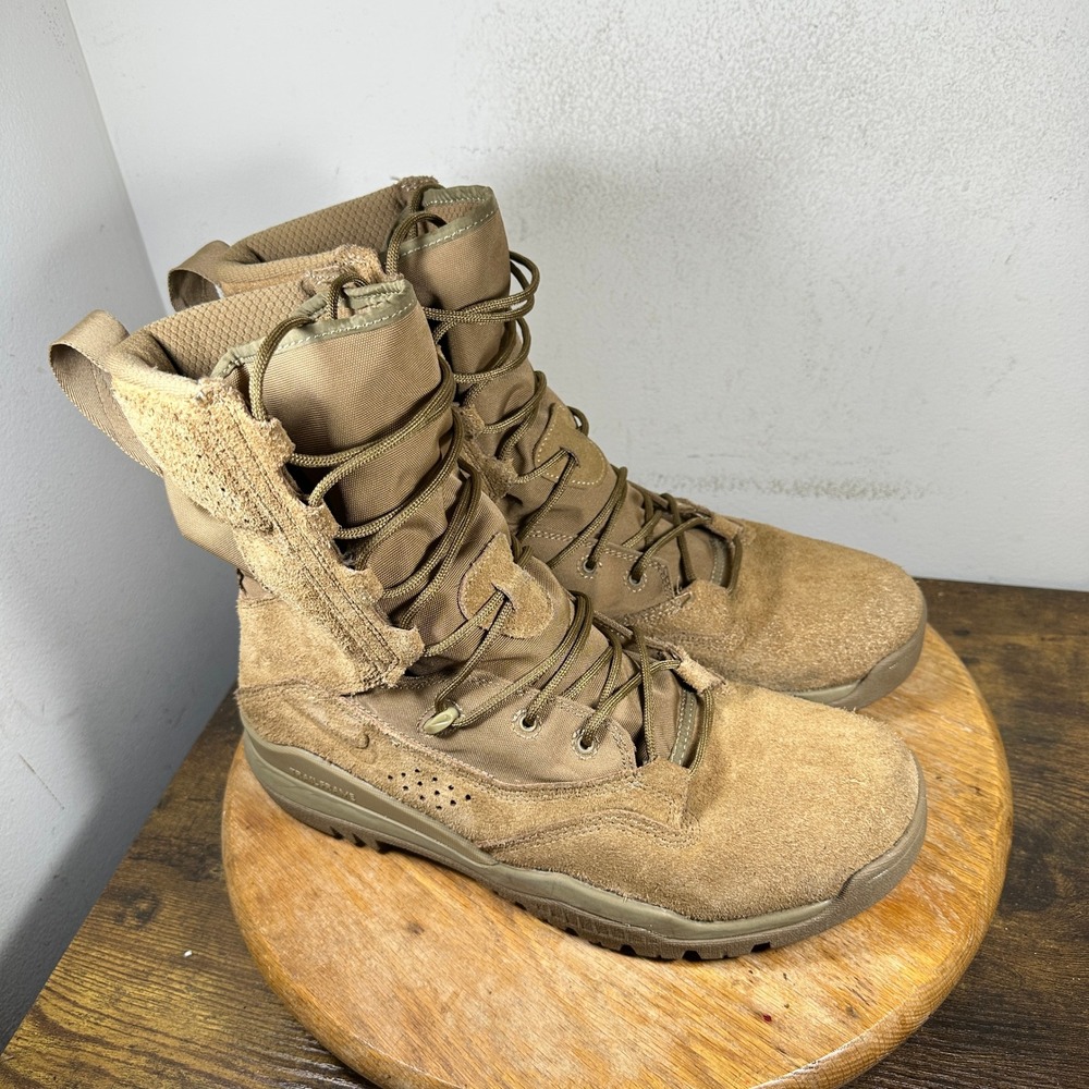 Nike SFB Field 2 8 Tactical Boots Coyote Brown Mens 10.5 AQ1202-900